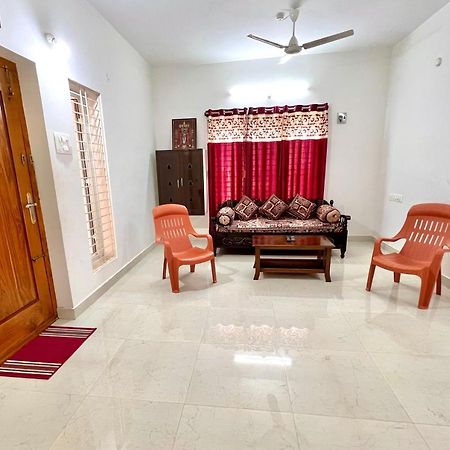 Truelife Homestays - Alamelu Avenue - Fully Furnished Ac 2Bhk Apartments In Tirupati - Walkable To Restaurants & Super Market - Fast Wifi - Kitchen - Easy Access To Airport, Railway Station, Sri Padmavathi & Tirumala Temple Kültér fotó