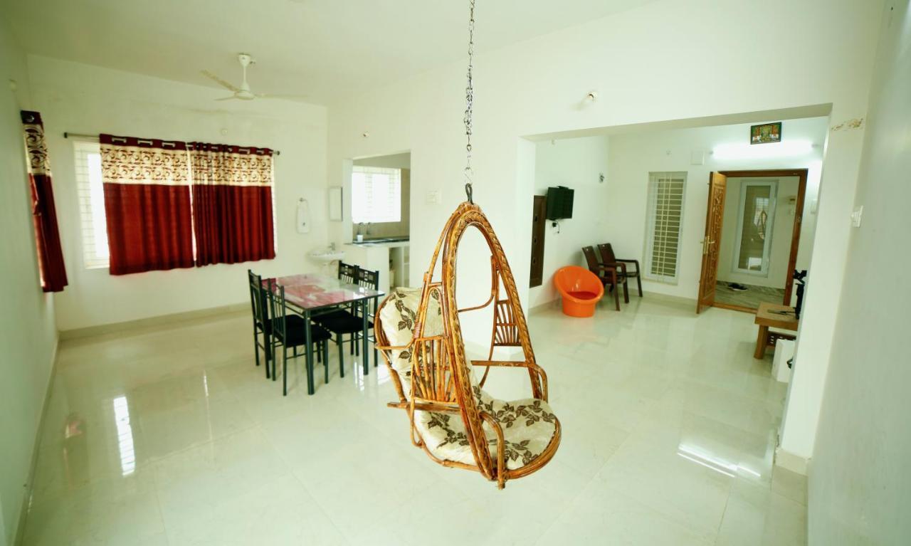 Truelife Homestays - Alamelu Avenue - Fully Furnished Ac 2Bhk Apartments In Tirupati - Walkable To Restaurants & Super Market - Fast Wifi - Kitchen - Easy Access To Airport, Railway Station, Sri Padmavathi & Tirumala Temple Kültér fotó
