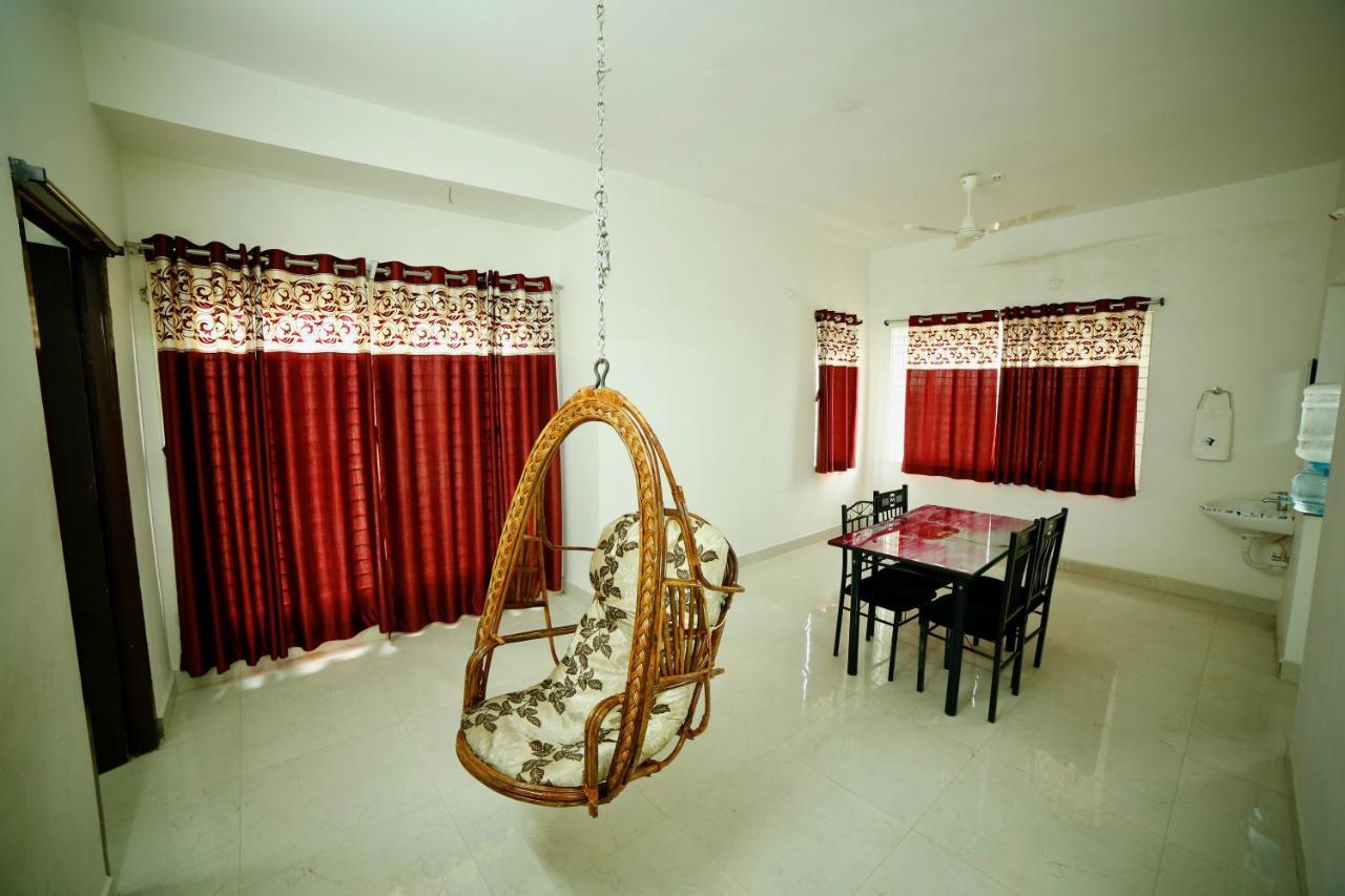 Truelife Homestays - Alamelu Avenue - Fully Furnished Ac 2Bhk Apartments In Tirupati - Walkable To Restaurants & Super Market - Fast Wifi - Kitchen - Easy Access To Airport, Railway Station, Sri Padmavathi & Tirumala Temple Kültér fotó