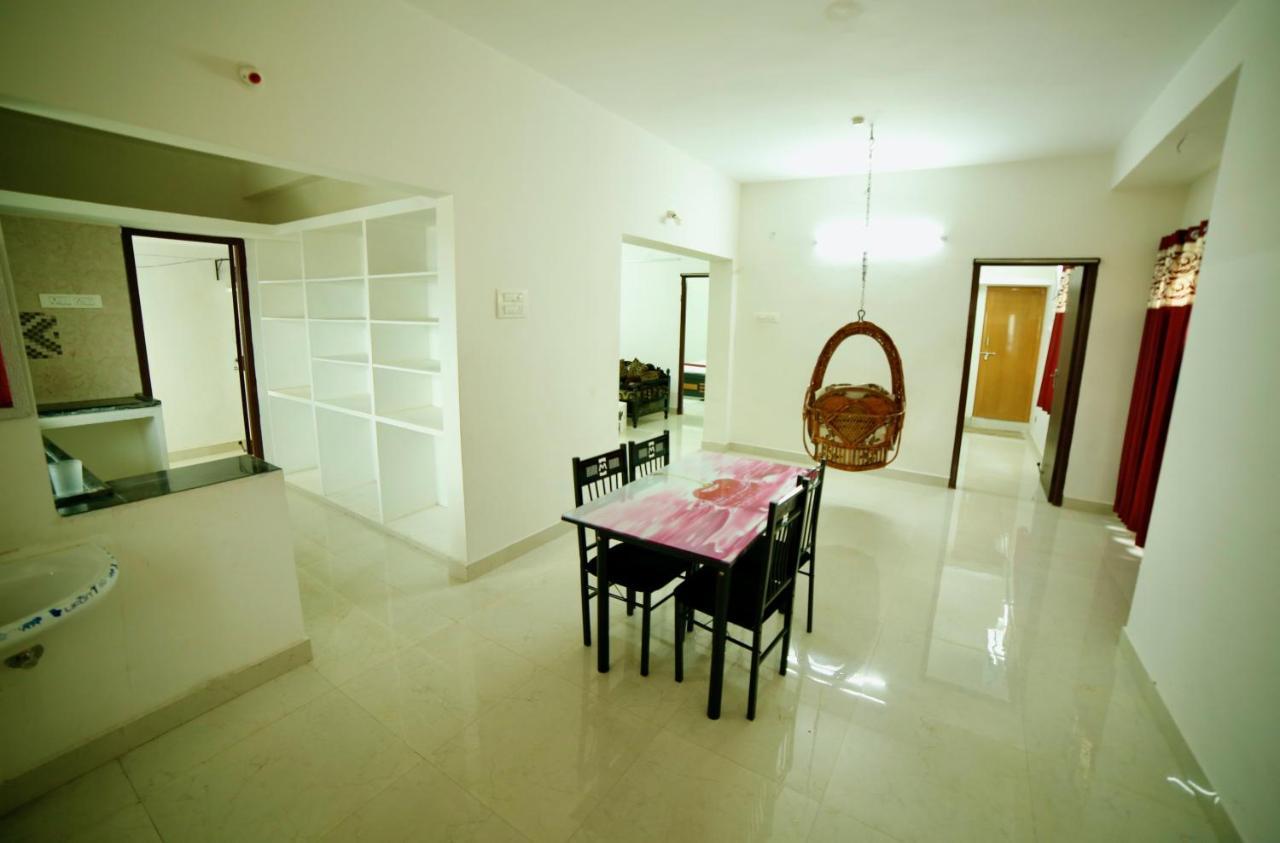 Truelife Homestays - Alamelu Avenue - Fully Furnished Ac 2Bhk Apartments In Tirupati - Walkable To Restaurants & Super Market - Fast Wifi - Kitchen - Easy Access To Airport, Railway Station, Sri Padmavathi & Tirumala Temple Kültér fotó