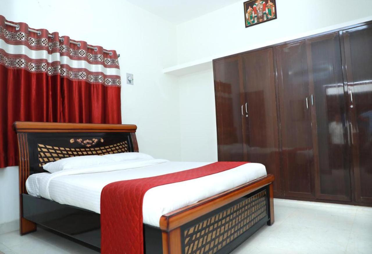 Truelife Homestays - Alamelu Avenue - Fully Furnished Ac 2Bhk Apartments In Tirupati - Walkable To Restaurants & Super Market - Fast Wifi - Kitchen - Easy Access To Airport, Railway Station, Sri Padmavathi & Tirumala Temple Kültér fotó